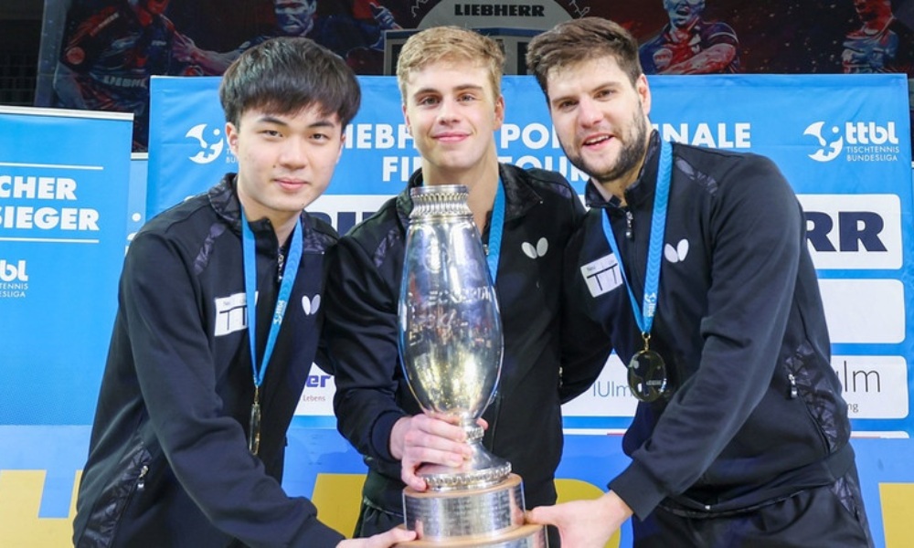 Dimitrij Ovtcharov Deutscher Pokalsieger 2022 2023 TTC Neu Ulm Tischtennis